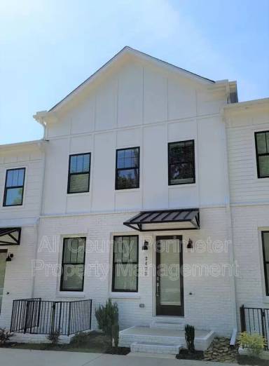Main picture of 2475 Sycamore Rd NW