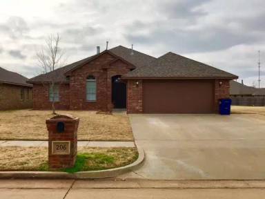 Main picture of 206 N Westminster Way