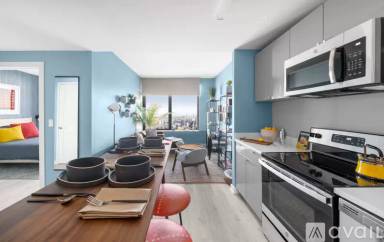 Main picture of 617 Pavonia Ave