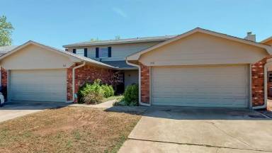 Main picture of 100 Sahoma Ter