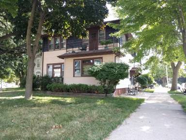 Main picture of 2125 Taylor Ave