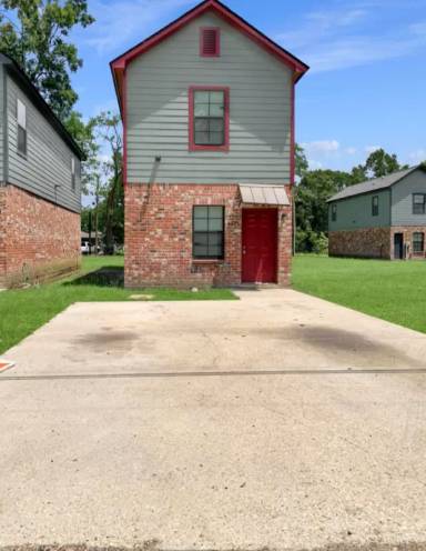 Main picture of 5535 Paige St