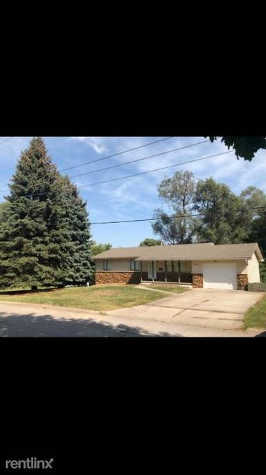 Main picture of 2805 S 36th St