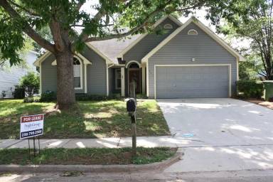 Main picture of 202 Brushcreek Dr SW