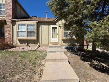 Main picture of 6735 Overland Dr