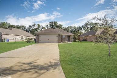 Main picture of 3812 Chesterfield Ln