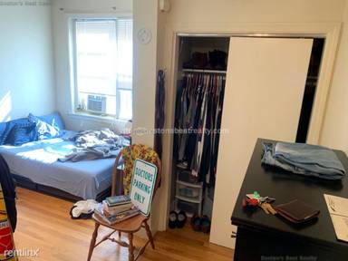 Main picture of 605 Massachusetts Ave