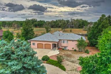 Main picture of 9595 Blue Grass Pl