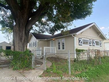 Main picture of 921 W 23rd Pl
