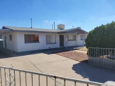 Main picture of 7216 Raton Dr
