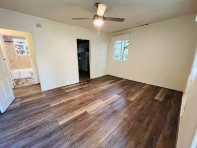 Main picture of 465 Ethel St NW