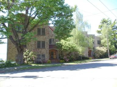 Main picture of 1127 Olympic Way W