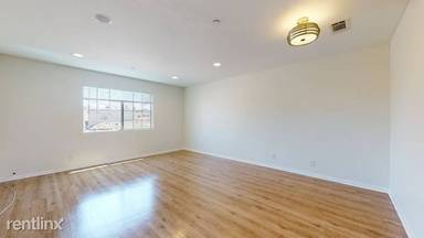 Main picture of 3030 Wellington Rd