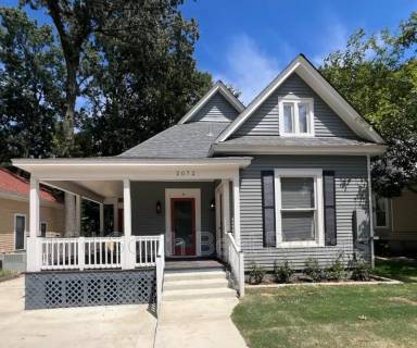 Main picture of 2072 Cowden Ave