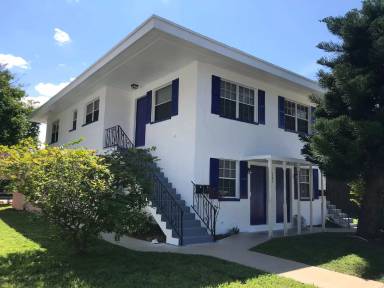 Main picture of 169 E Davis Blvd