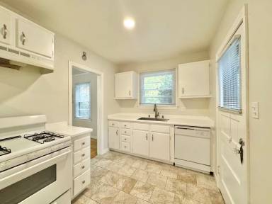 Main picture of 2615 E St