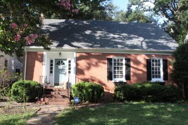 Main picture of 5213 Sylvan Rd