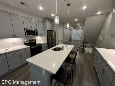 Main picture of 138 W Huntingdon St