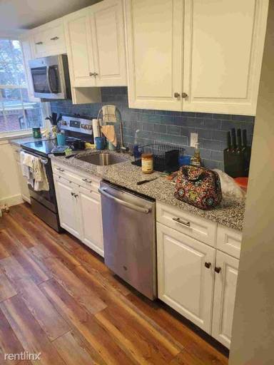 Main picture of 38 Trumbull St