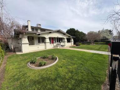 Main picture of 1410 W Main St