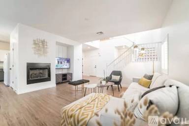 Main picture of 10470 Sky Gate St