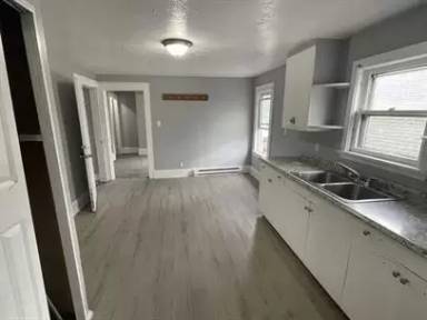 Main picture of 7408 Wentworth Ave