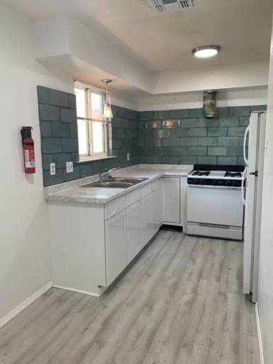 Main picture of 506 Headingly Ave NW