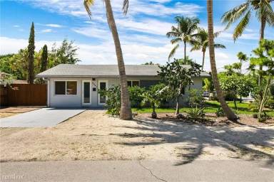 Main picture of 3681 NE 8th Ave