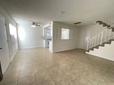 Main picture of 7942 Moonshadow Cir