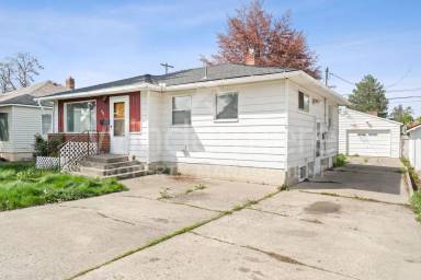 Main picture of 827 E Empire Ave