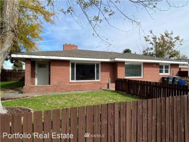 Main picture of 1125 W Ivy Ave