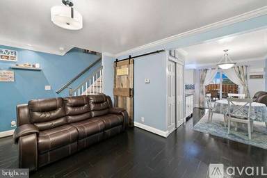 Main picture of 147 N Baylor Dr