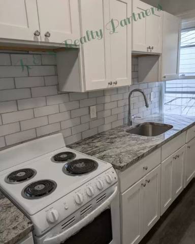 Main picture of 1303 N Charles St