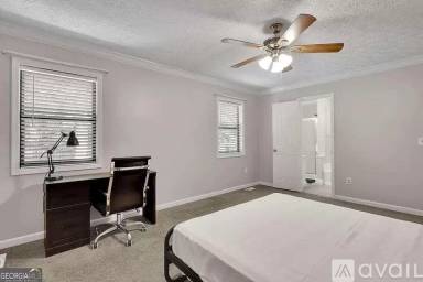 Main picture of 5560 Deerfield Pl NW