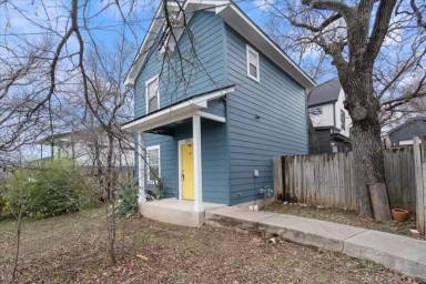 Main picture of 1200 Perez St