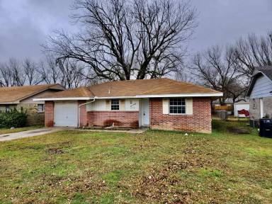 Main picture of 830 Crestview St