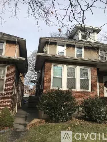Main picture of 1145 Spring Garden St