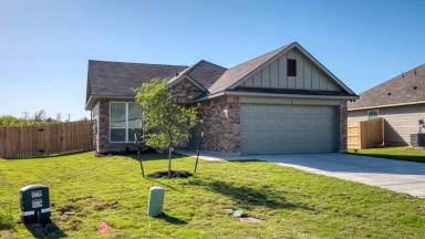 Main picture of 533 Fallbrook Dr