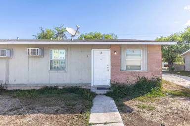 Main picture of 7115 Glen Ter