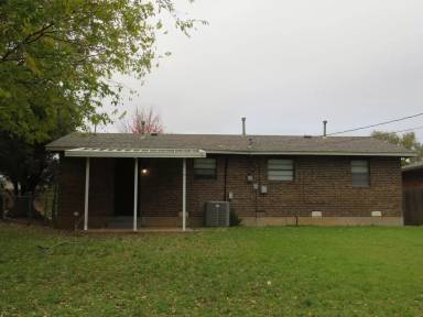 Main picture of 6108 NW Euclid Ave