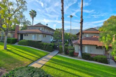 Main picture of 255 Grandview St