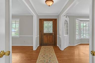 Main picture of 1561 Springfield Ct