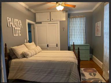 Main picture of 2214 President St