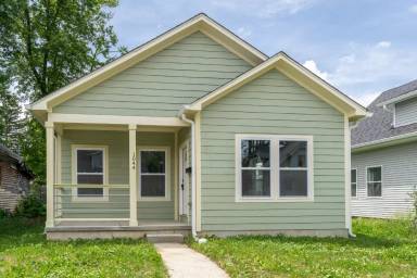 Main picture of 1044 N Mount St