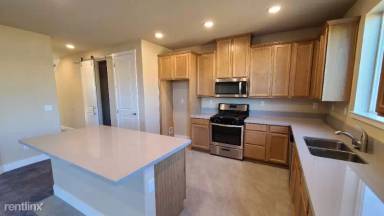 Main picture of 201 Enclave Key Ct