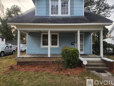Main picture of 2637 Ballentine Blvd