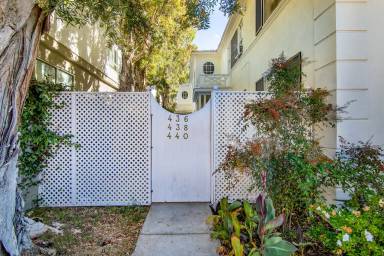 Main picture of 436 Kelton Ave