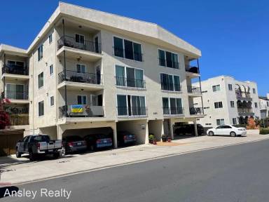 Main picture of 4088 Crown Point Dr