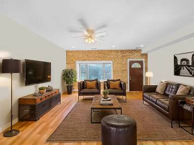 Main picture of 2514 W Haddon Ave