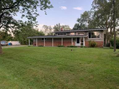 Main picture of 2605 Little Trail Rd